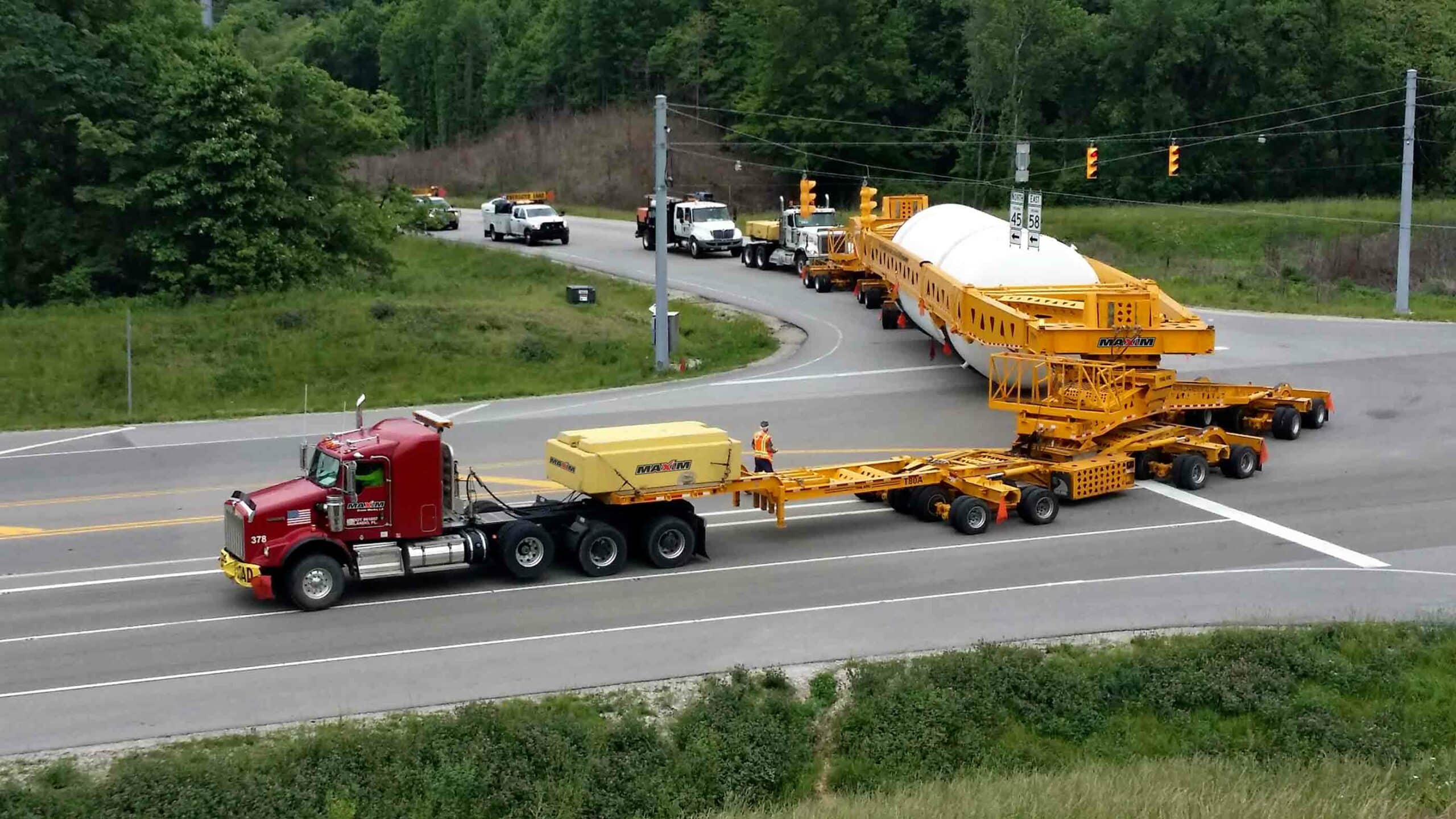 Hauling & Crane background